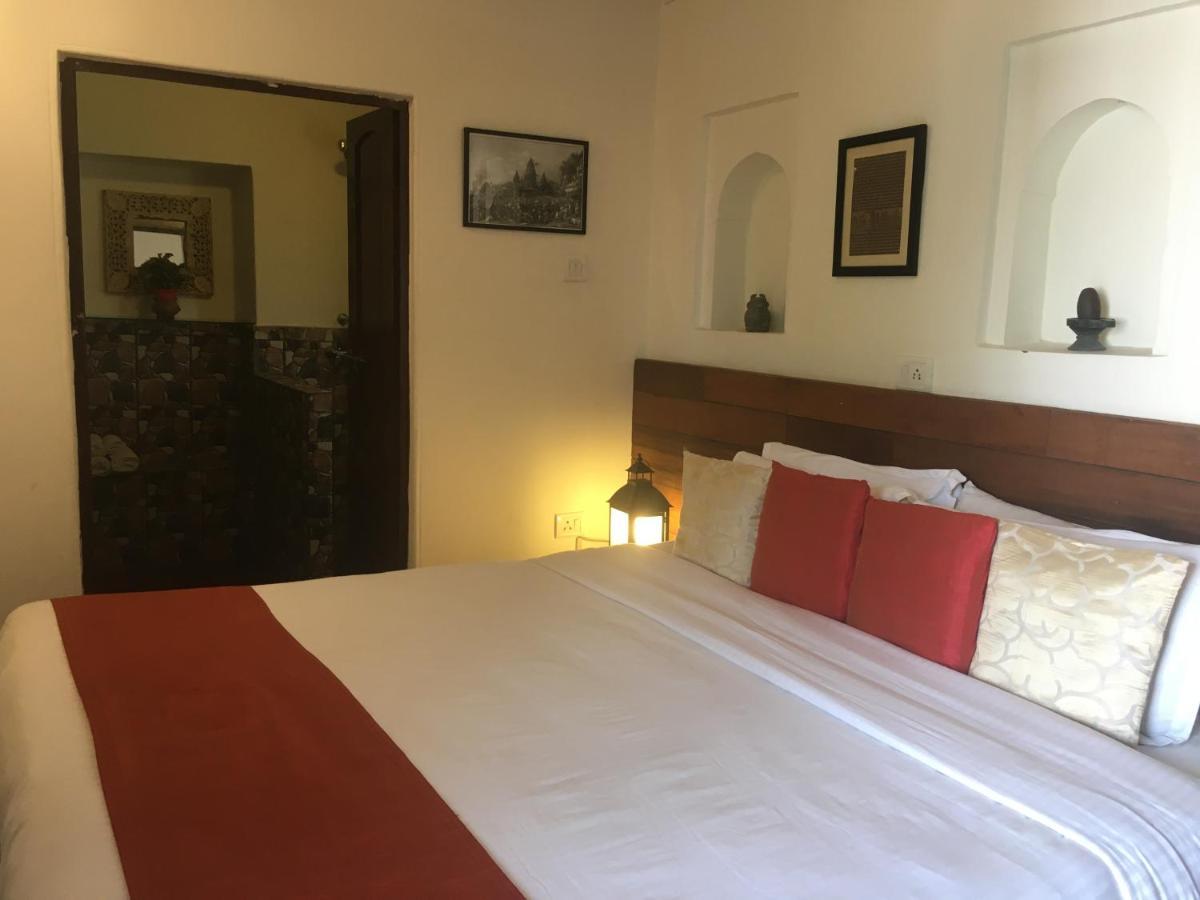 Panchkote Raj Ganges Bed & Breakfast พาราณสี ภายนอก รูปภาพ
