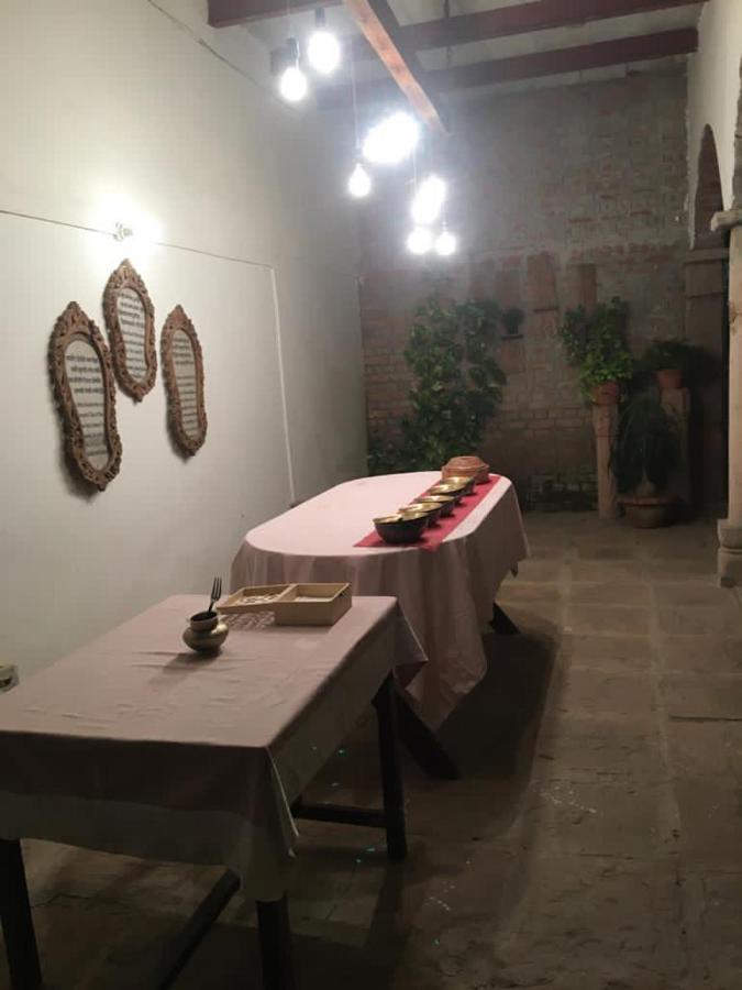 Panchkote Raj Ganges Bed & Breakfast พาราณสี ภายนอก รูปภาพ
