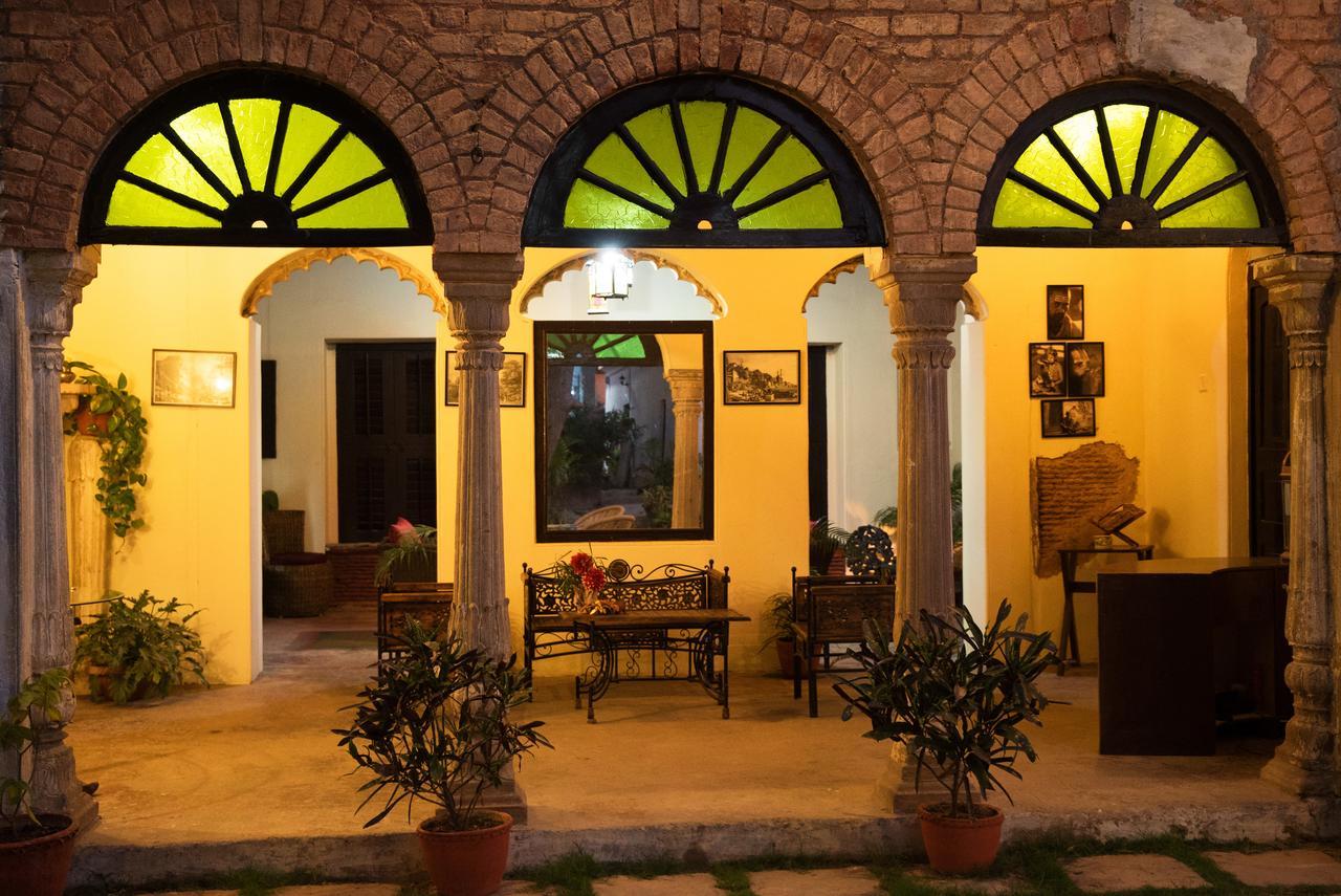 Panchkote Raj Ganges Bed & Breakfast พาราณสี ภายนอก รูปภาพ